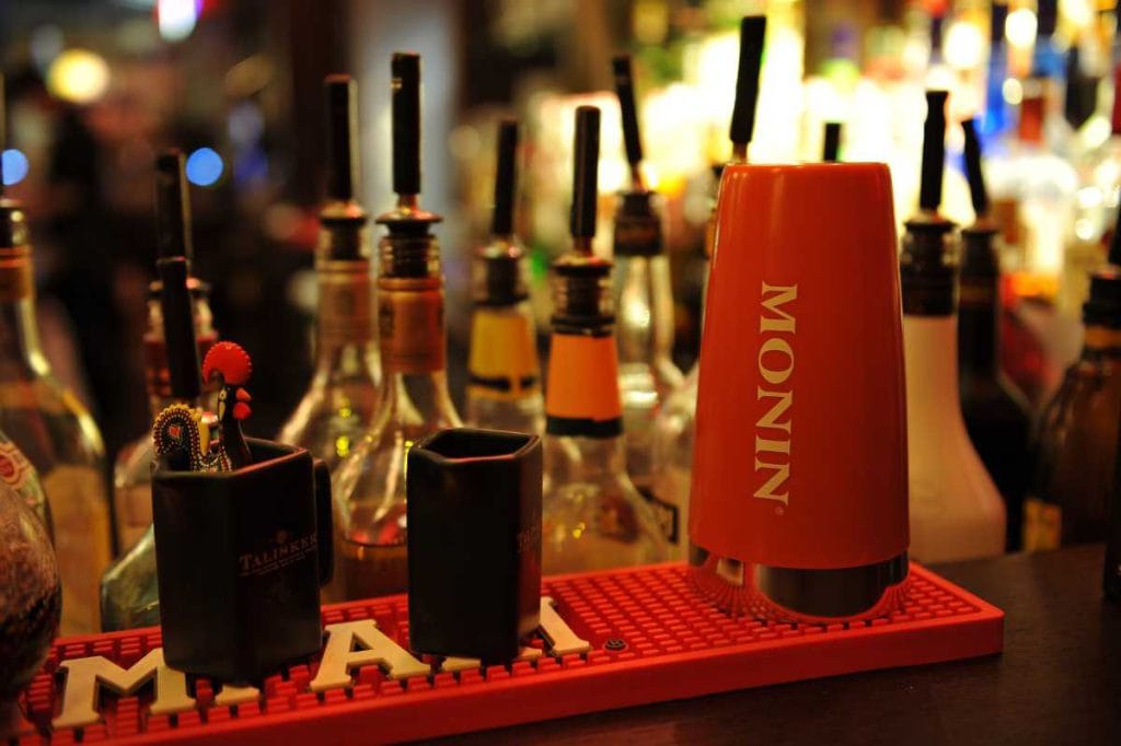 دیسکو در عمان 2023 | زندگی شبانه در عمان 2 بهترین کلابها و بارها در عمان