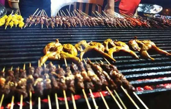 غذاهای عمان 3 ۱. مشکاک کباب