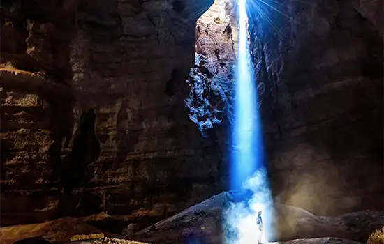 Top Tourist Attractions in Oman: A List of Oman's Most Beautiful Sights 15 Majlis al Jinn is one of Oman's mysterious attractions.