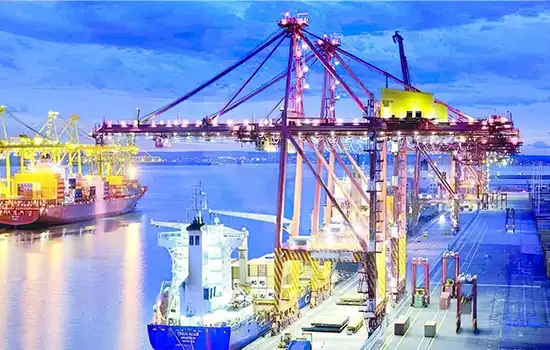 سرمایه گذاری در عمان یا امارات ؟