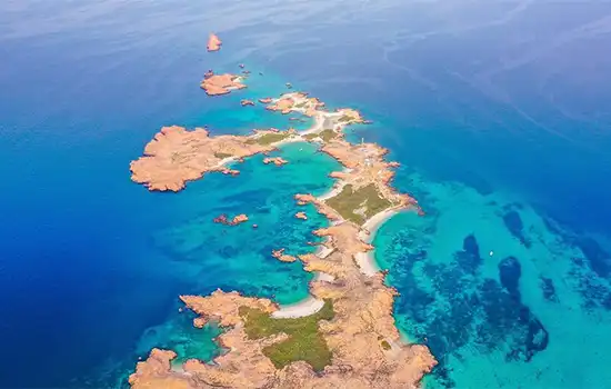 أجمل الجزر في عمان | تسجيل الشركة في عُمان | الاقامه فی عمان | استثمار في عمان