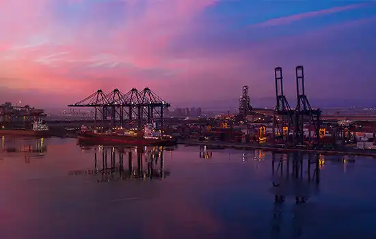 الاستثمار في منطقة صحار الحرة | سجيل الشركة في عُمان | الاقامه فی عمان | استثمار في عمان