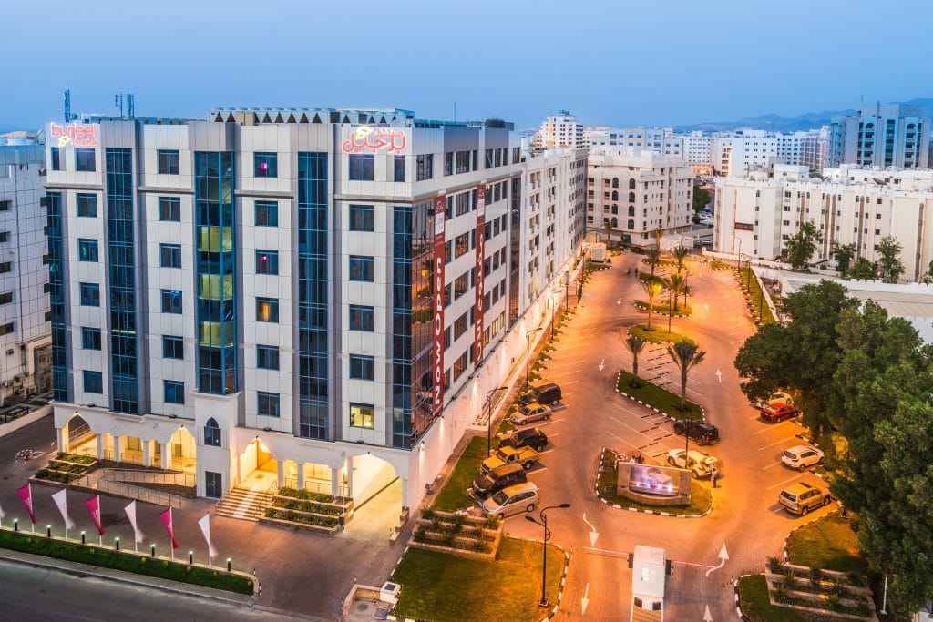 تاسیس کلینیک پوست و مو در عمان 4 راه اندازی کلینیک پوست و مو در عمان