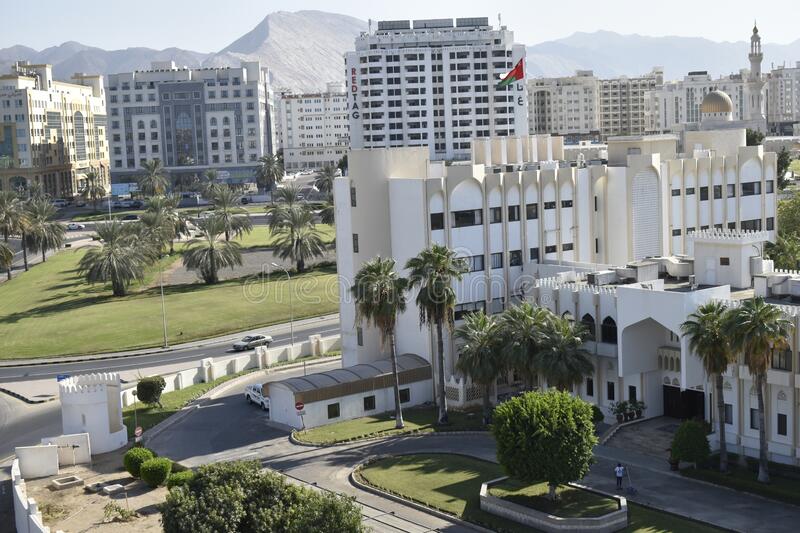 شرایط کاری پرستاران در عمان و نرخ بیکاری