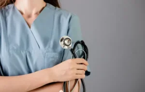 مهمترین مدارک برای مهاجرت پرستاران به عمان