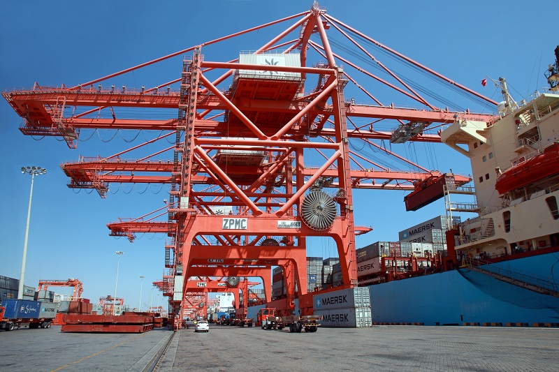 world record holder for crane moves per hour