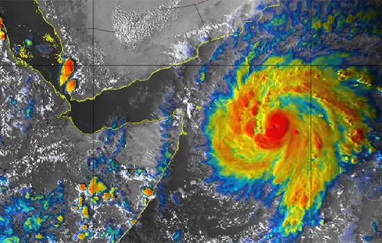 طوفان تِج به طوفان گرمسیری با عمق درجه دوم تبدیل می شود 7 طوفان تِج به طوفان گرمسیری با عمق درجه دوم تبدیل می شود