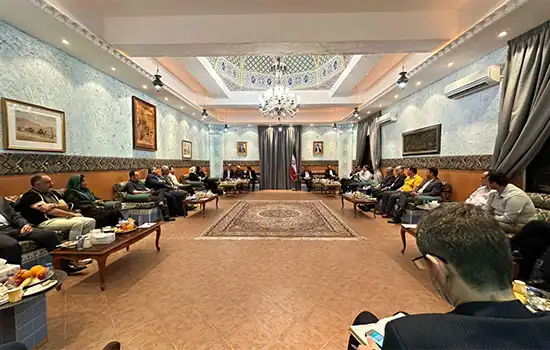 نشست فعالین اقتصادی ایرانی مقیم عمان با عیسی زارع پور وزیر ارتباطات در مسقط 7 نشست فعالین اقتصادی ایرانی مقیم عمان با عیسی زارع پور وزیر ارتباطات در مسقط