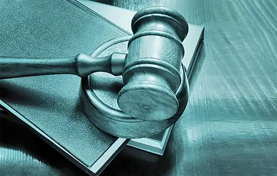 16 ماه حبس در انتظار کارمند دولت برای پرونده اختلاس در عمان