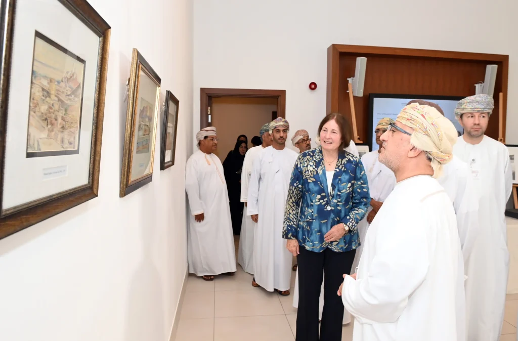 انتشار کتابی با عنوان "تاریخ عمان: ردپایی از گذشته" توسط وزارت میراث فرهنگی
