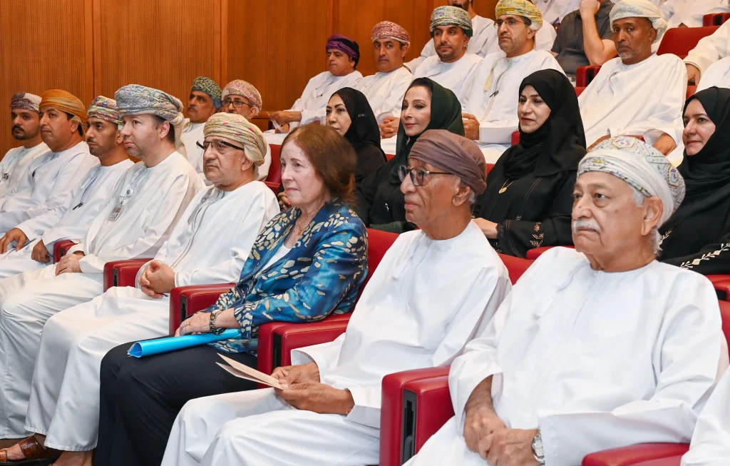 انتشار کتابی با عنوان "تاریخ عمان: ردپایی از گذشته" توسط وزارت میراث فرهنگی