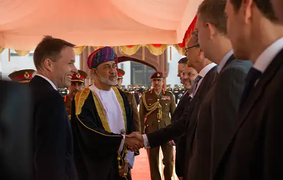 sultan graciously receives the president of germany 5