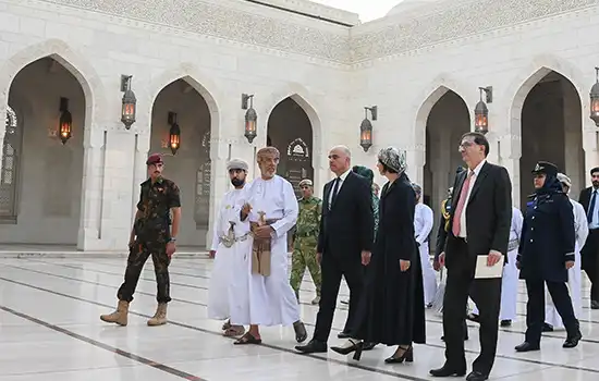 President of Swiss Visits Sultan Qaboos Mosque 2