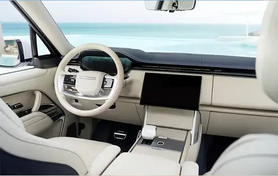 رونمایی از رنج روور سفارشی SV با الهام از میراث خلیج فارس "صدف های مروارید" 3 رونمایی از رنج روور سفارشی SV با الهام از میراث خلیج فارس "صدف های مروارید"