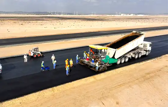 پیشرفت 34.5 درصدی پروژه جاده ملی 32 در منطقه ویژه اقتصادی دقم 2 پیشرفت 34.5 درصدی پروژه جاده ملی 32 در منطقه ویژه اقتصادی دقم