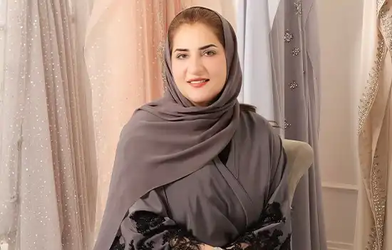 أمل عبدالله رئیسی یک طراح لباس مد