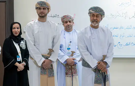 Sultan Haitham's Surprise Visit to Sultan Faisal School in Al-Amrat 6 sultan haithams surprise visit to sultan faisal school in al amrat 4