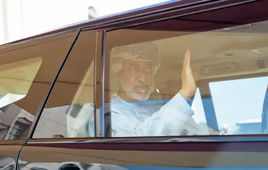 Sultan Haitham's Surprise Visit to Sultan Faisal School in Al-Amrat 7 sultan haithams surprise visit to sultan faisal school in al amrat