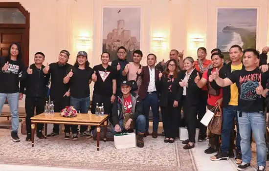 Oman Secures the Release of Galaxy Leader Crew 2 Oman Secures the Release of Galaxy Leader Crew EN